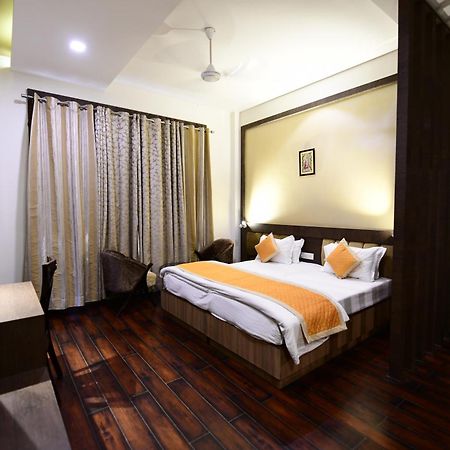 Hotel Jataka Inn Bodh Gaya Ngoại thất bức ảnh
