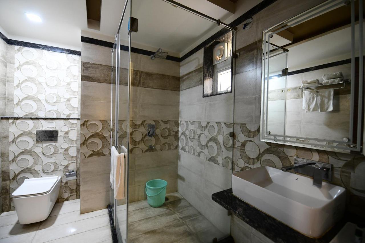 Hotel Jataka Inn Bodh Gaya Ngoại thất bức ảnh