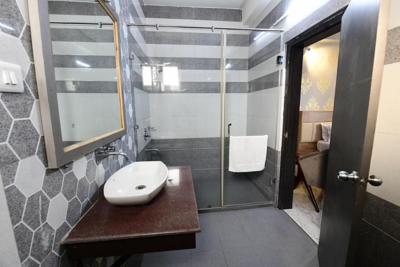 Hotel Jataka Inn Bodh Gaya Ngoại thất bức ảnh