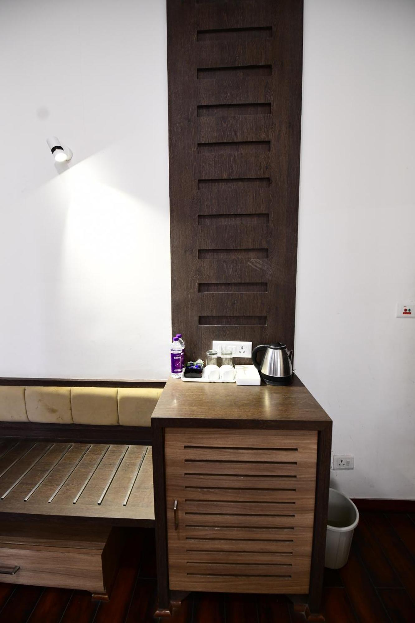Hotel Jataka Inn Bodh Gaya Ngoại thất bức ảnh
