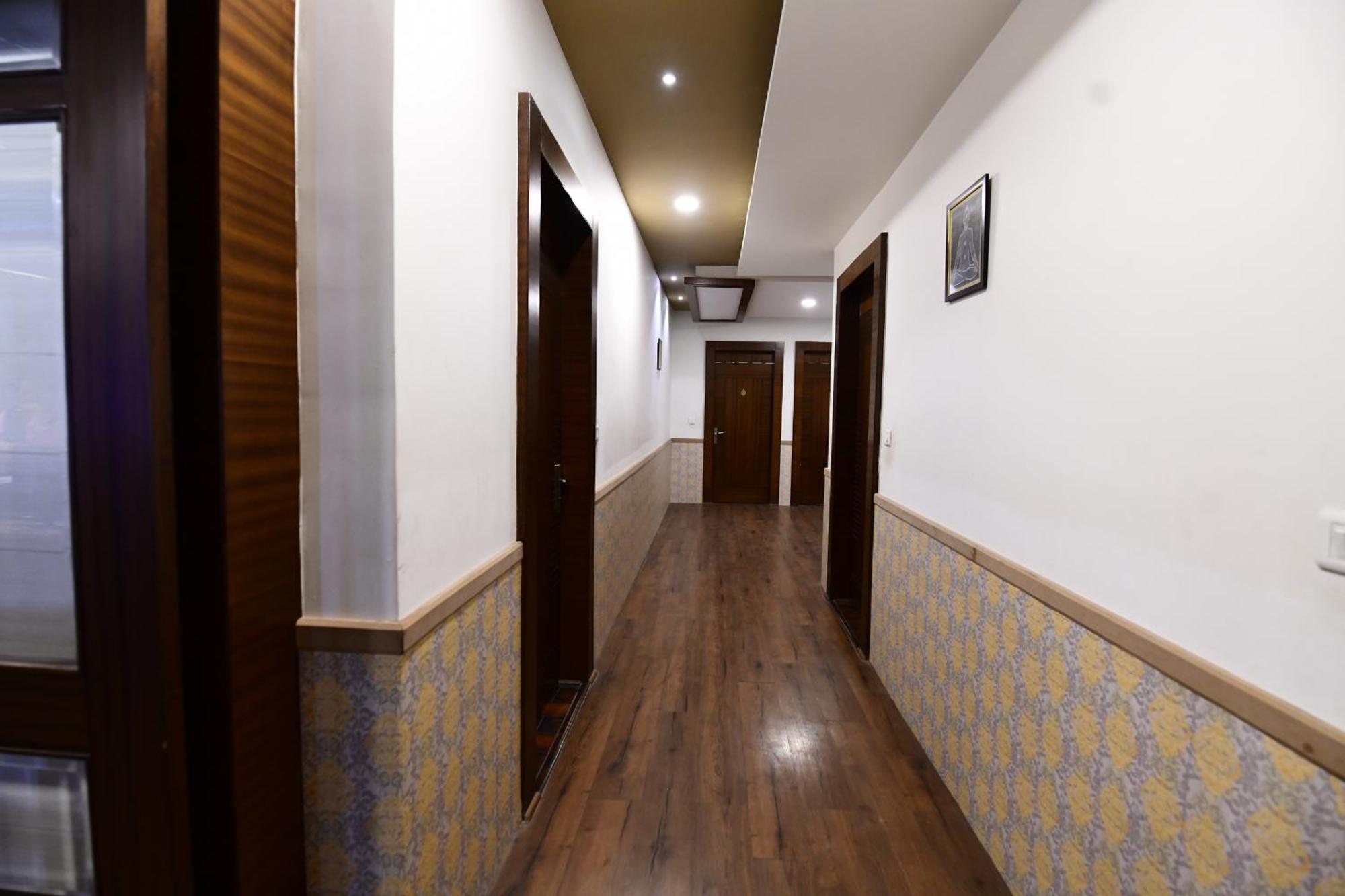 Hotel Jataka Inn Bodh Gaya Ngoại thất bức ảnh