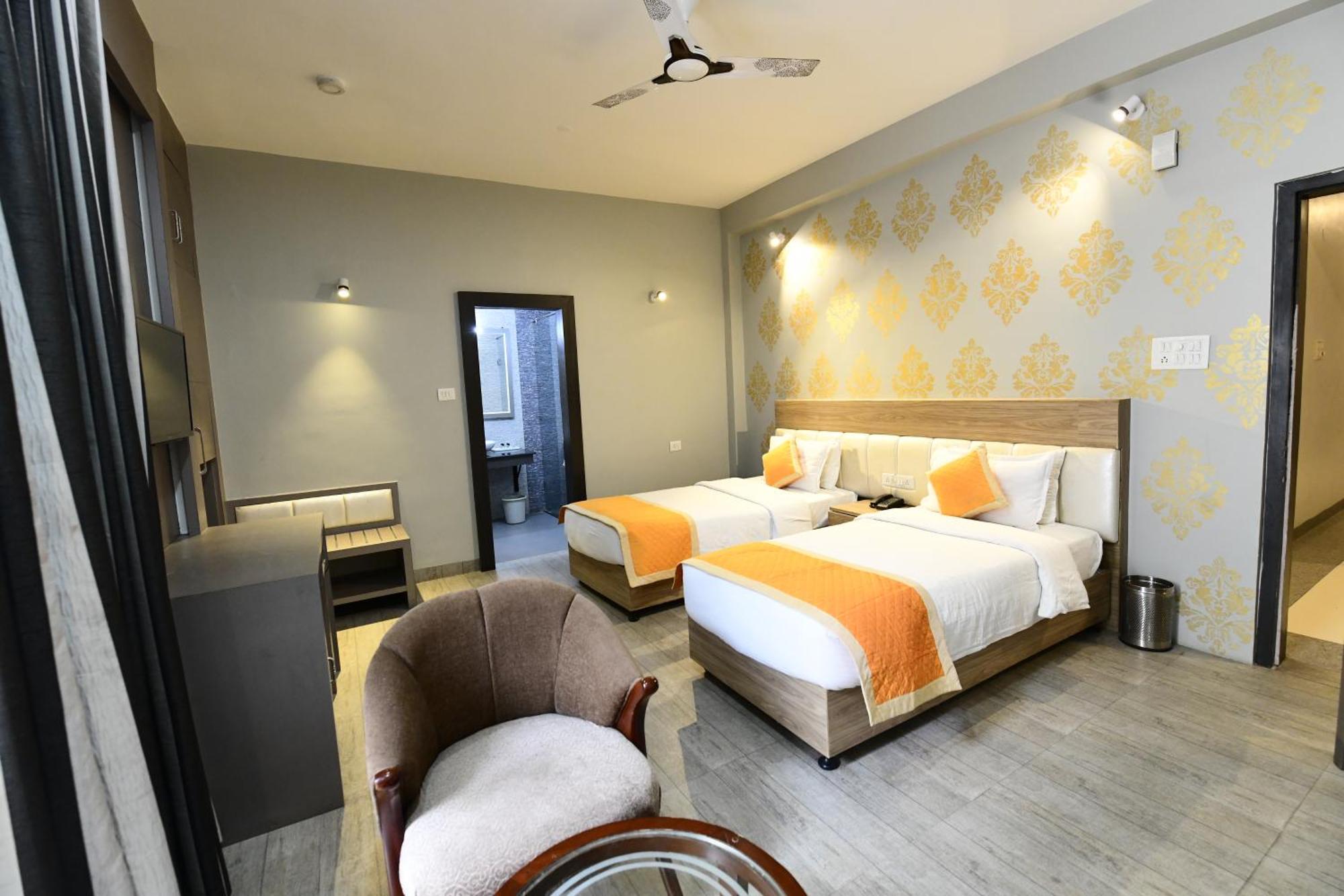 Hotel Jataka Inn Bodh Gaya Ngoại thất bức ảnh